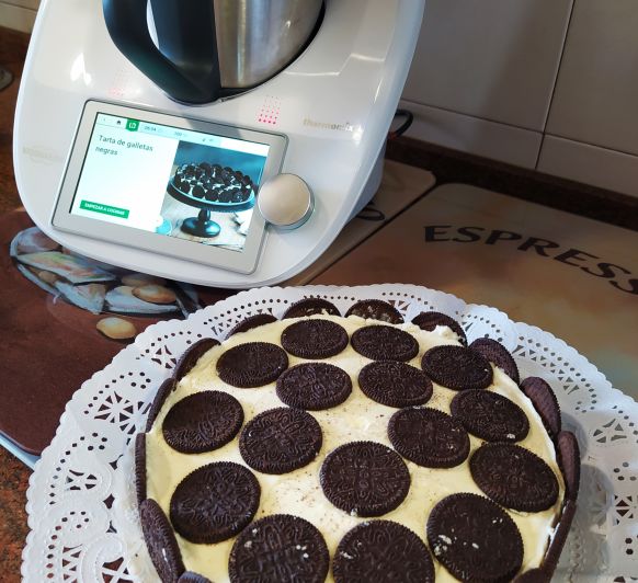 TARTA DE GALLETAS NEGRAS